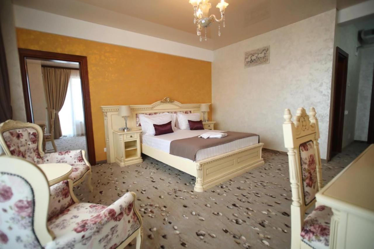 Almar Lake View Boutique H Adults Only 4*